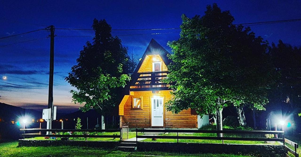 Vila Sarigora Žabljak エクステリア 写真